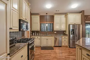 1233 Merzville Rd, Forest Lakes, AZ 85931 - Photo 12