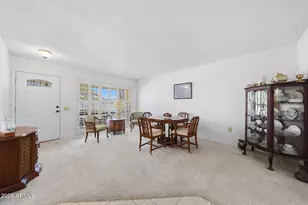 14630 N Lakeforest Dr, Sun City, AZ 85351 - Photo 8