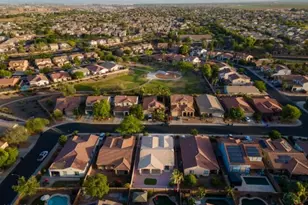 17636 W Maui Ln, Surprise, AZ 85388 - Photo 44