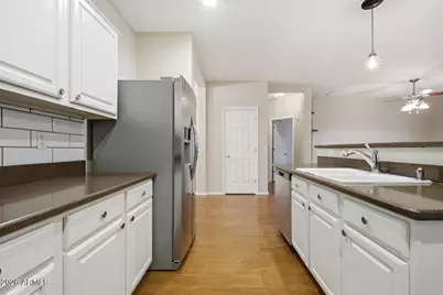 17636 W Maui Lane, Surprise, AZ 85388 - Photo 6