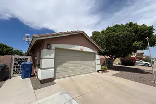 3126 W Zachary Dr, Phoenix, AZ 85027 - Photo 2