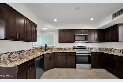 8434 E San Bernardo Drive, Scottsdale, AZ 85258 - Photo 6