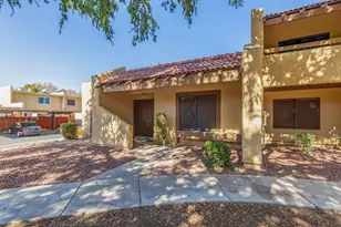 5713 W Gelding Dr, Glendale, AZ 85306 - Photo 2
