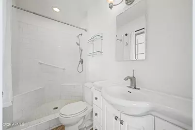 8453 E Rancho Vista Drive, Scottsdale, AZ 85251 - Photo 14