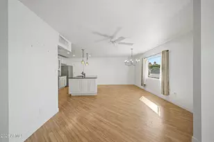 8453 E Rancho Vista Dr, Scottsdale, AZ 85251 - Photo 6