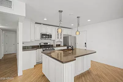 8453 E Rancho Vista Drive, Scottsdale, AZ 85251 - Photo 8