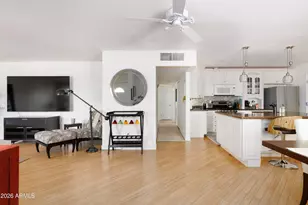 8453 E Rancho Vista Dr, Scottsdale, AZ 85251 - Photo 2