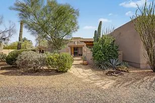 1723 E Dolores Rd, Phoenix, AZ 85086 - Photo 1