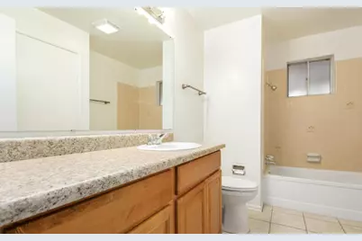 6242 N 12th Place #Apt 4, Phoenix, AZ 85014 - Photo 10