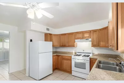 6242 N 12th Place #Apt 4, Phoenix, AZ 85014 - Photo 6