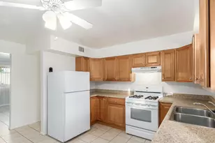 6242 N 12th Pl, Phoenix, AZ 85014 - Photo 6