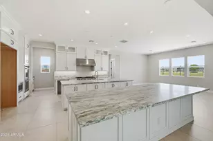 11103 N Julian St, Surprise, AZ 85388 - Photo 8