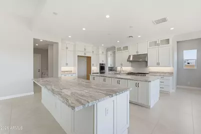 11103 N Julian Street, Surprise, AZ 85388 - Photo 4