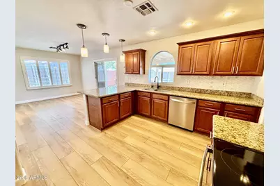 1418 S Portland Avenue, Gilbert, AZ 85296 - Photo 10
