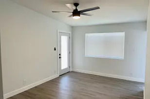 6233 N 13th Pl, Phoenix, AZ 85014 - Photo 12