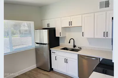 6233 N 13th Place #Apt 1, Phoenix, AZ 85014 - Photo 8