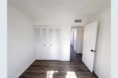 12028 N 41st Drive, Phoenix, AZ 85029 - Photo 10