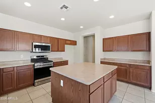 19382 W Madison St, Buckeye, AZ 85326 - Photo 6