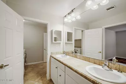 13408 N 33rd Avenue, Phoenix, AZ 85029 - Photo 18