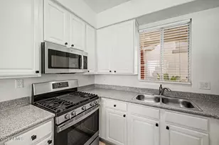 2992 N Miller Rd, Scottsdale, AZ 85251 - Photo 10