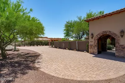 1823 W Maddock Road, Phoenix, AZ 85086 - Photo 6