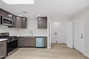 1818 E Monterey Way, Phoenix, AZ 85016 - Photo 14