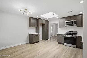 1818 E Monterey Way, Phoenix, AZ 85016 - Photo 12