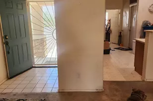 10376 W Tonopah Dr, Peoria, AZ 85382 - Photo 4