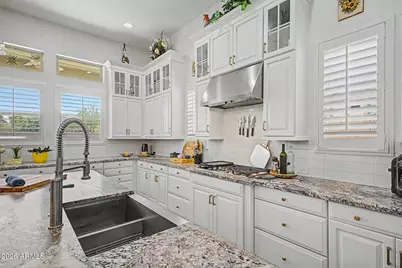 7701 S Barlow Drive, Gilbert, AZ 85298 - Photo 1