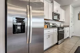 8820 W Agora Ln, Tolleson, AZ 85353 - Photo 10