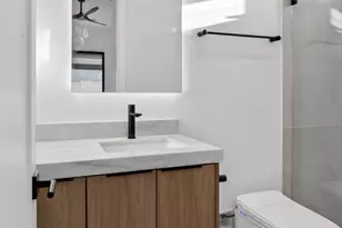 8436 E Rosewood Ln, Scottsdale, AZ 85251 - Photo 24