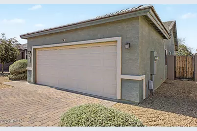 524 W Harwell Road, Phoenix, AZ 85041 - Photo 2