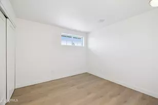8737 E Valley Vista Dr, Scottsdale, AZ 85250 - Photo 18