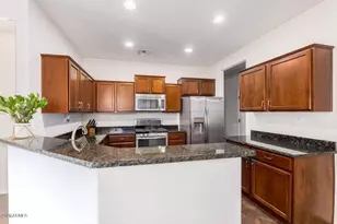 10811 W El Cortez Pl, Peoria, AZ 85383 - Photo 6