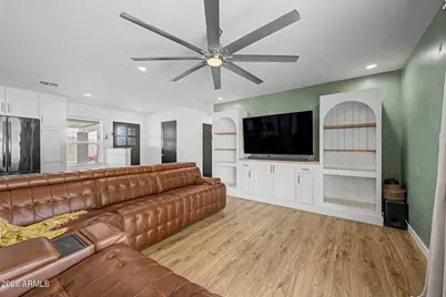 1026 W Halstead Drive, Phoenix, AZ 85023 - Photo 8