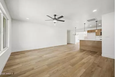4837 W Highland Avenue, Phoenix, AZ 85031 - Photo 10