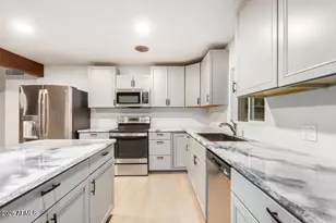 758 Kachina Dr, Wickenburg, AZ 85390 - Photo 2