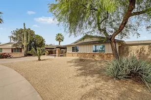 3346 E Cochise Dr, Phoenix, AZ 85028 - Photo 2