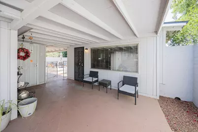 1221 E Highland Avenue #3, Phoenix, AZ 85014 - Photo 4