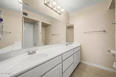 601 W Augusta Avenue, Phoenix, AZ 85021 - Photo 40