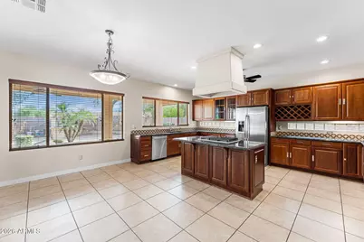 935 E San Carlos Way, Chandler, AZ 85249 - Photo 20