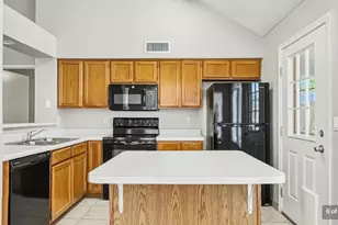 2142 W Monona Dr, Phoenix, AZ 85027 - Photo 8