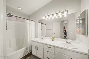 4914 W Oraibi Dr, Glendale, AZ 85308 - Photo 14
