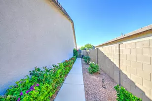 2810 E Omega Dr, San Tan Valley, AZ 85143 - Photo 24