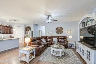 2810 E Omega Dr, San Tan Valley, AZ 85143 - Photo 12