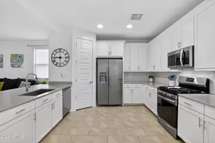 12612 W Morten Ave, Glendale, AZ 85307 - Photo 8