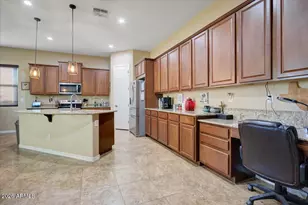 18025 W Cassia Way, Goodyear, AZ 85338 - Photo 4