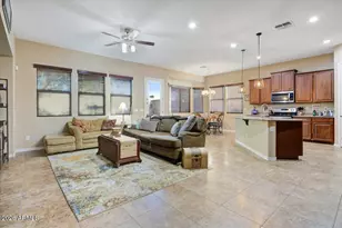 18025 W Cassia Way, Goodyear, AZ 85338 - Photo 2
