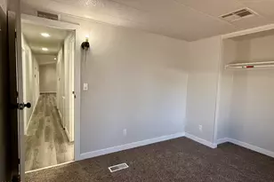 8601 N 71st Ave, Glendale, AZ 85301 - Photo 24