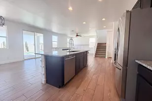 37647 N Bentgrass Rd, San Tan Valley, AZ 85140 - Photo 8